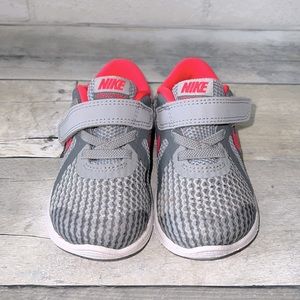 Toddler Girl Gray & Pink lol Nike Running Shoe Size 6c